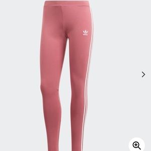 Adidas 3-Stripe leggings‼️ MAKE AN OFFER